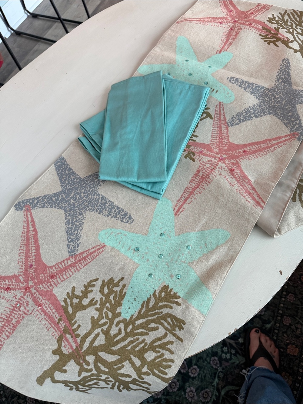Coastal Starfish Sparkly Table Runner and 4 Aqua Napkin Set